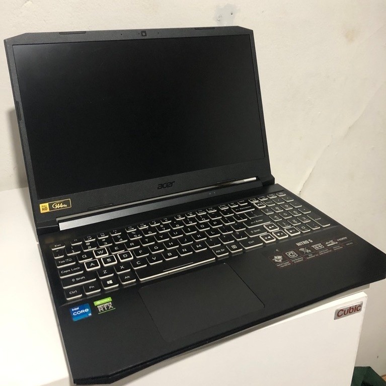 Kanibalan Acer Nitro 5