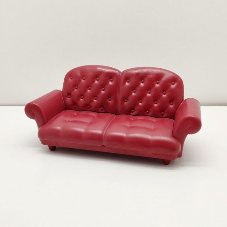 Sylvanian Families Sofa (bahan berat) like new Preloved -fashion-