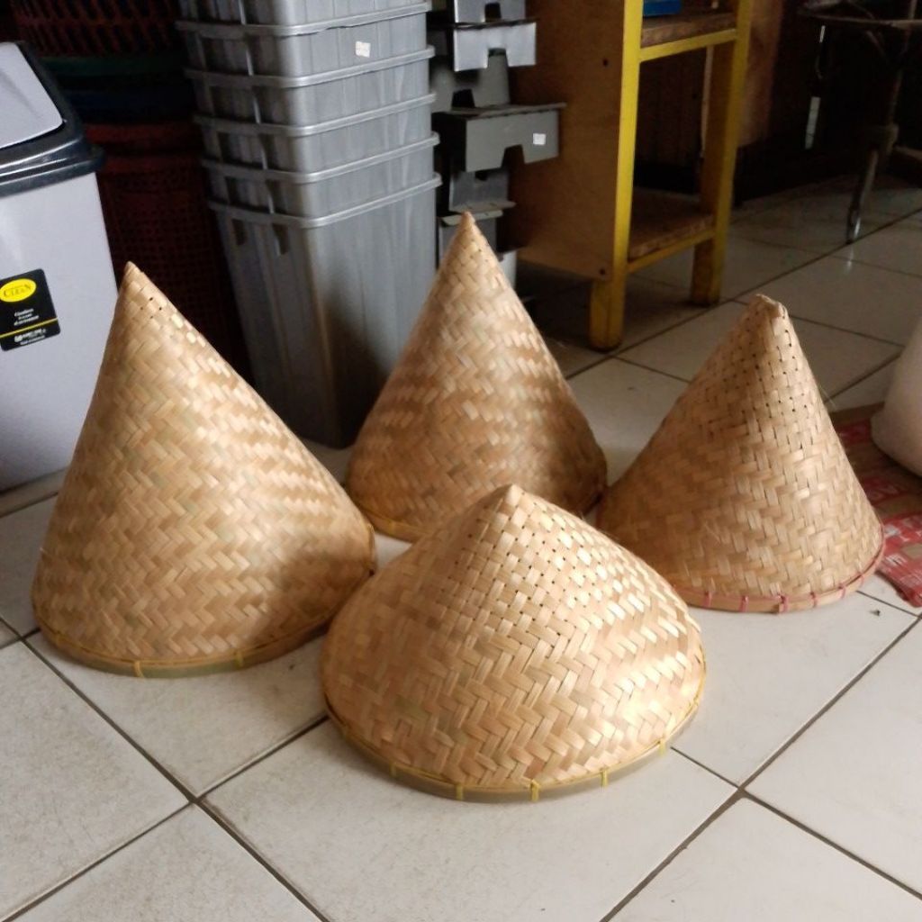 Aseupan, kerucut bambu, kukusan awug, kukusan nasi, kukusan tradisional
