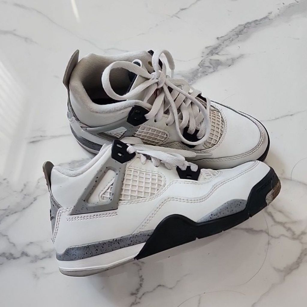 Preloved - Sepatu Nike Air JORDAN EUR32/20 Cm