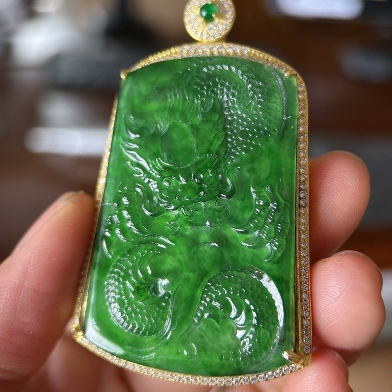 liontin perak Natural jadeite jade / Giok burma type A ukiran naga dan size jumbo + Memo sky 335