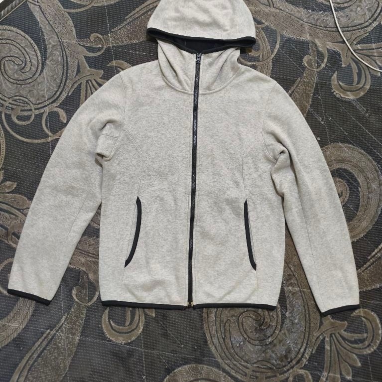 Uniqlo Tech Original Mantap