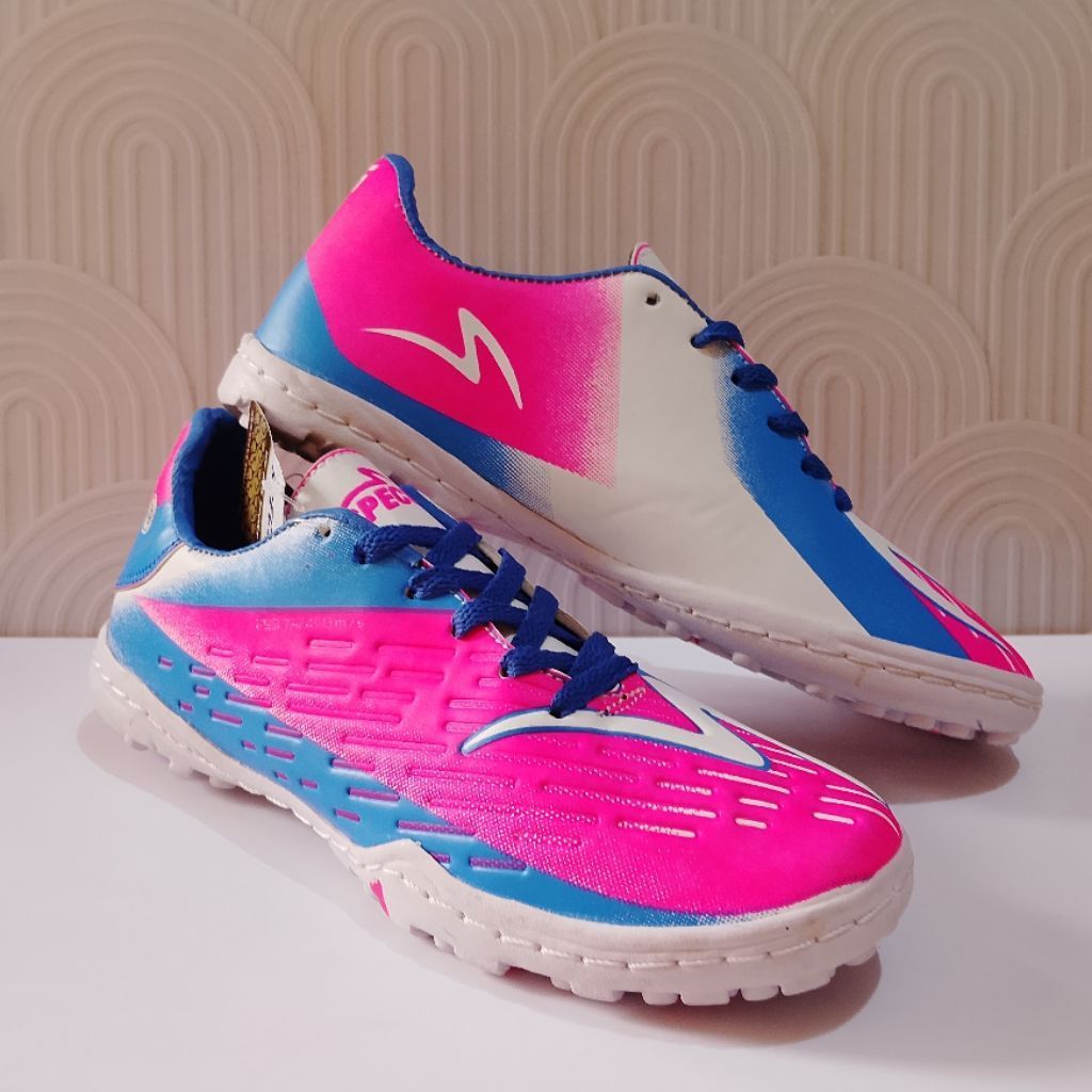 Sepatu Mini Soccer