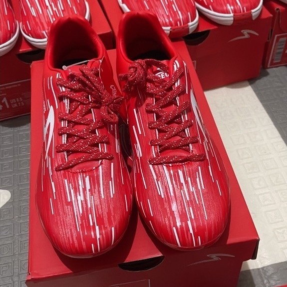 sepatu bola LS REBORN FLAME SCARLET