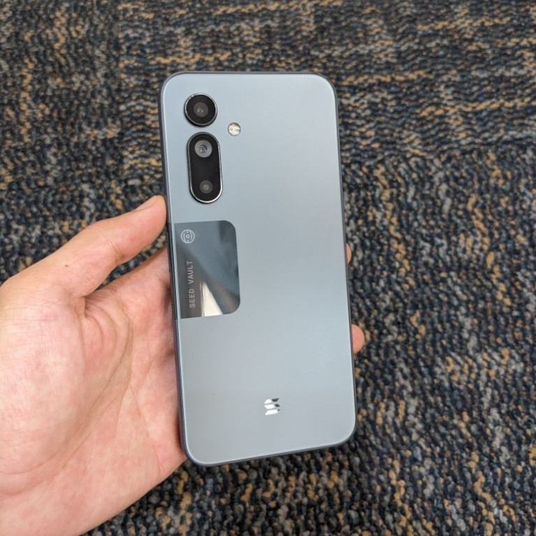 Solana seeker phone 5g 8/128gb beacukai