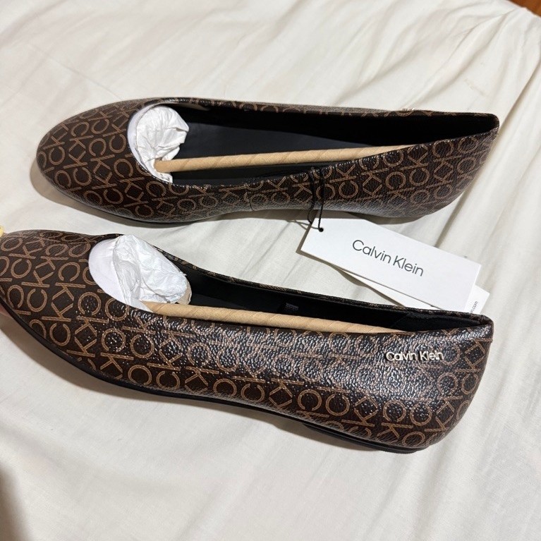 Preloved Flatshoes Calvin Klein