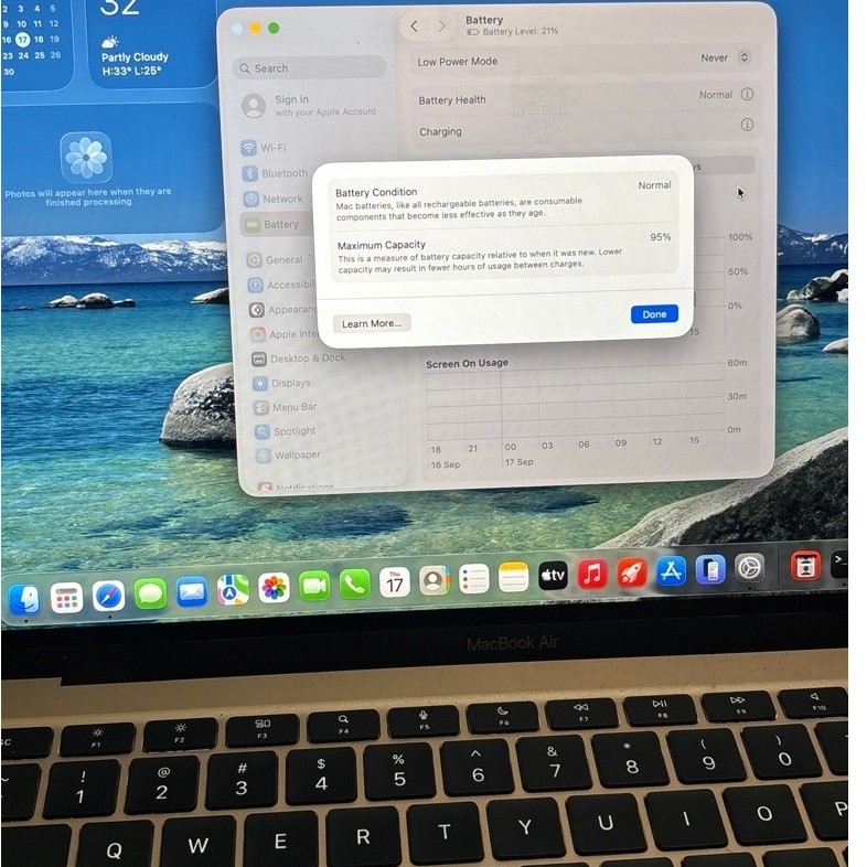 macbook air m1 2020 (8/256gb) second dengan webcam & converter