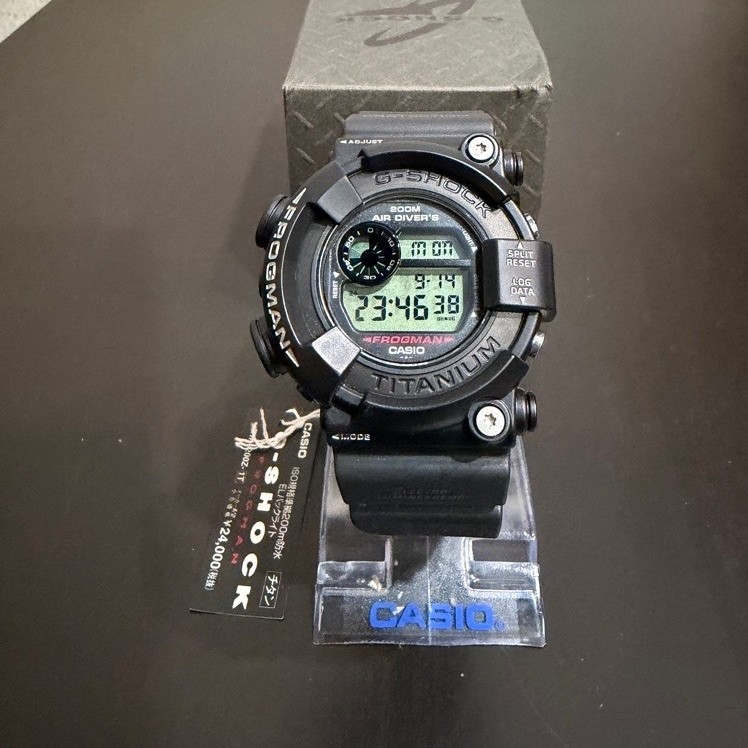 Casio Frogman DW 8200Z / DW8200Z Man In Black I