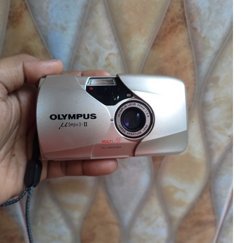 kamera analog Olympus mjuii