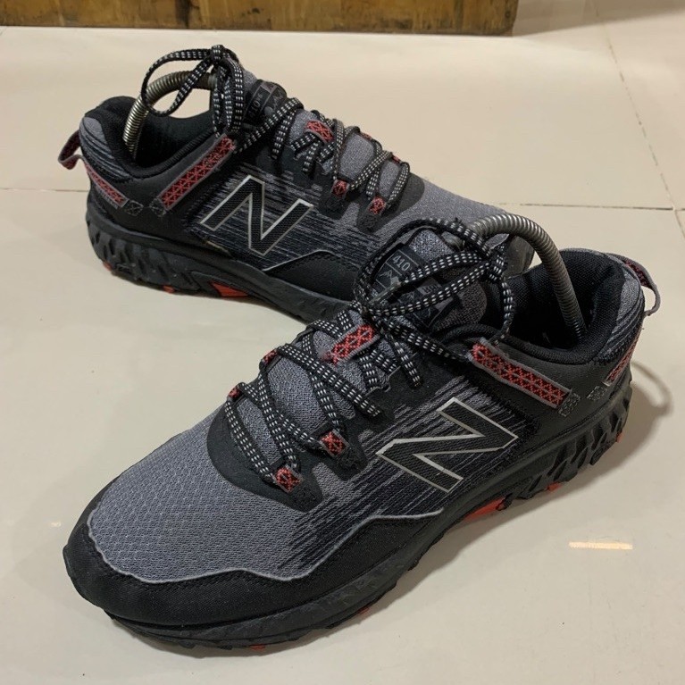 New Balance 410 V6