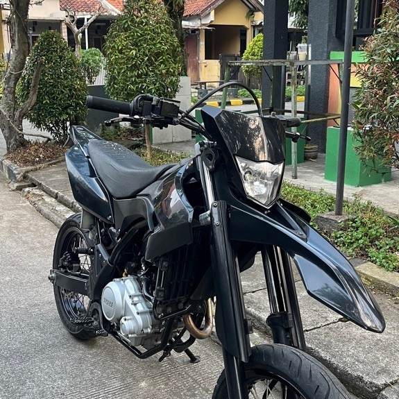 Supermoto wr155