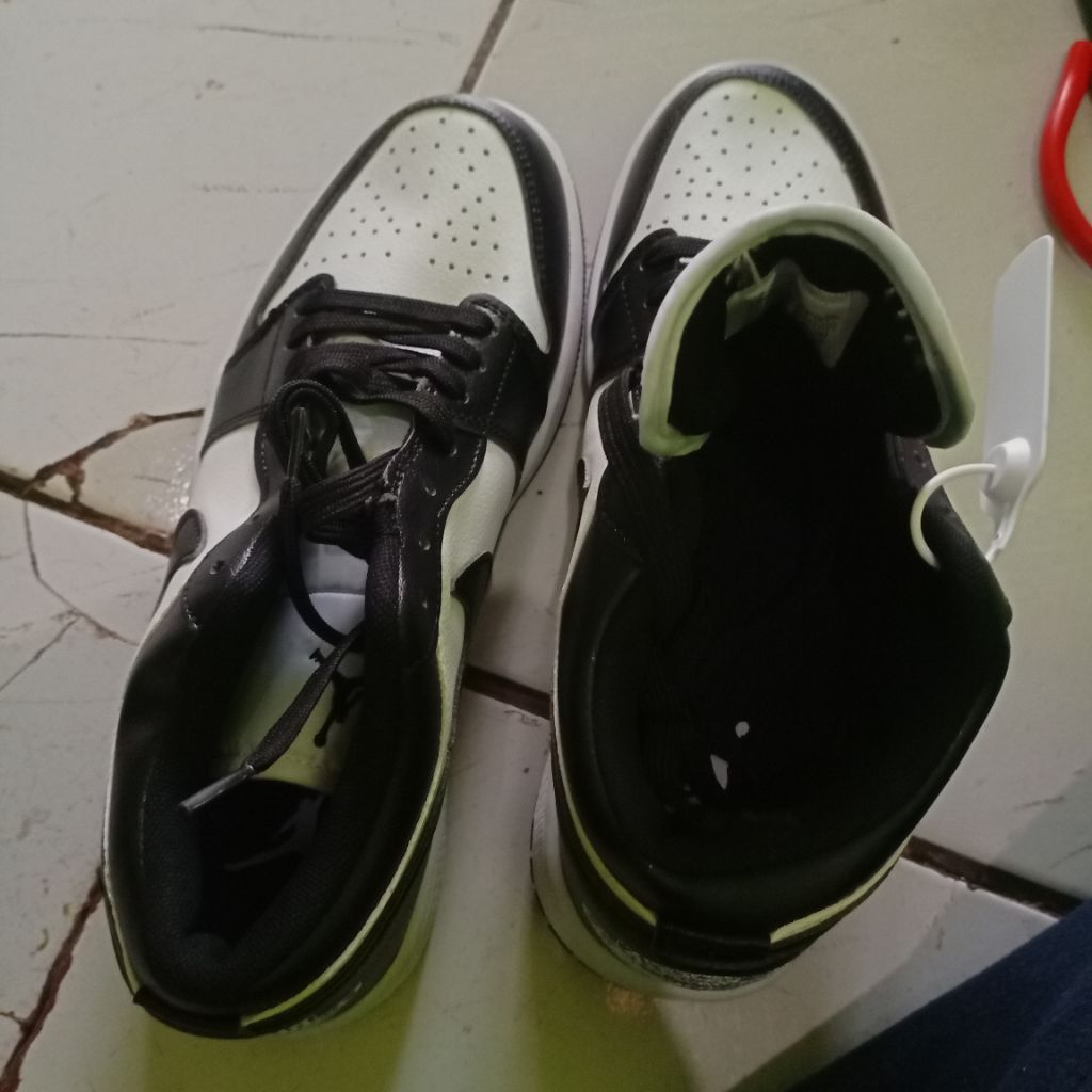 Promo loak Sepatu nike air jordan Vietanam Bekas Uk 41