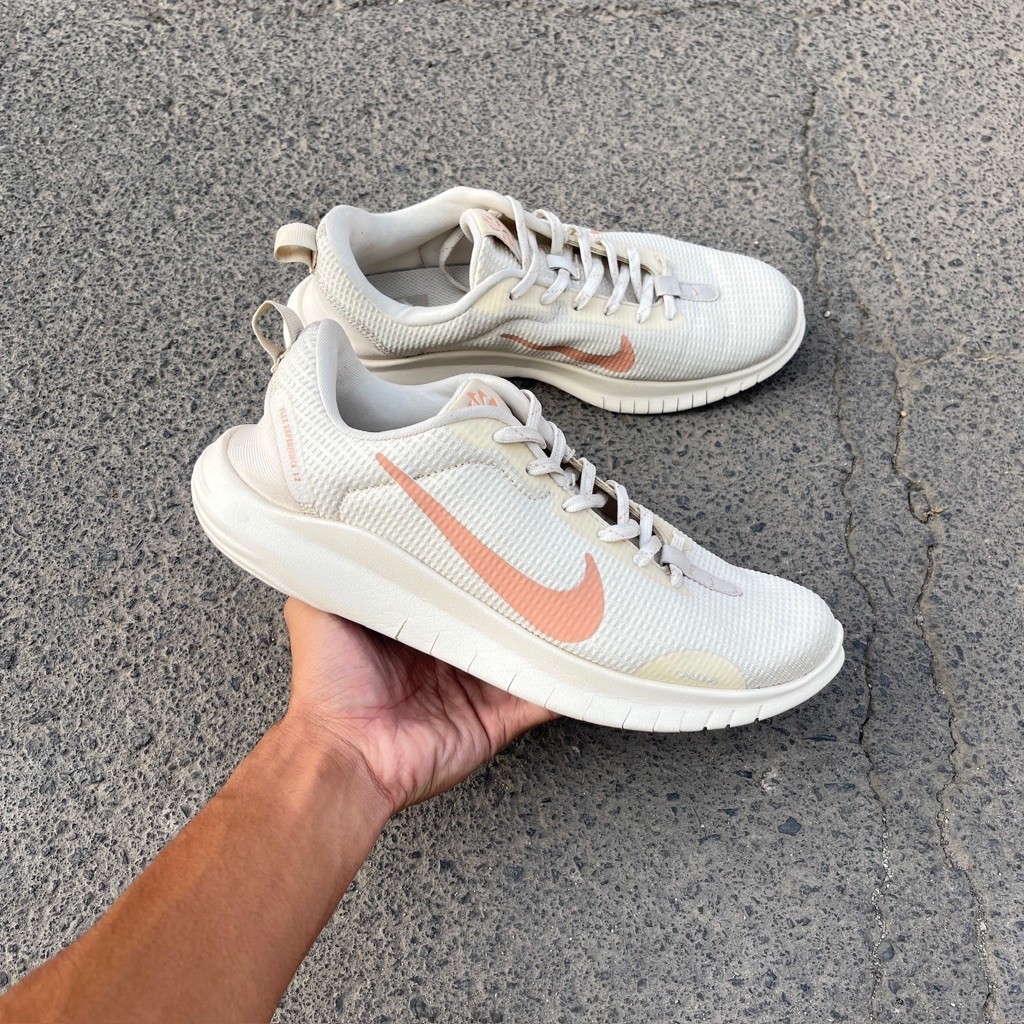 Nike Flex Experience Run 12