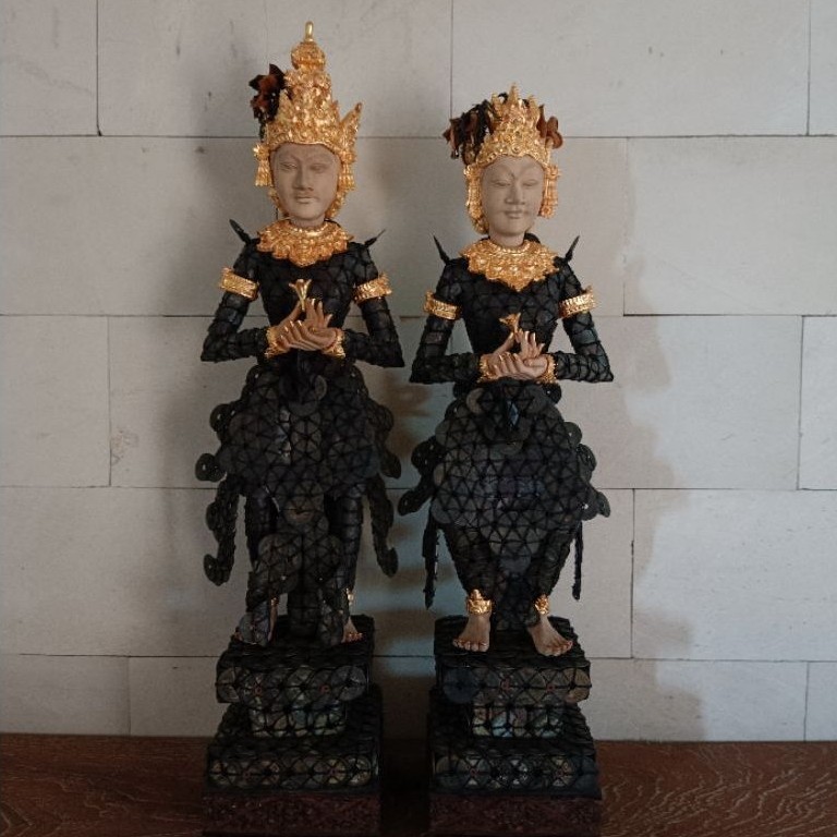 patung koin cina kayu cendana