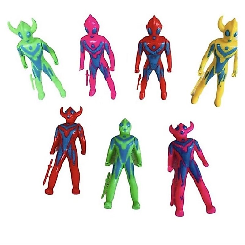 Mainan Ultramen