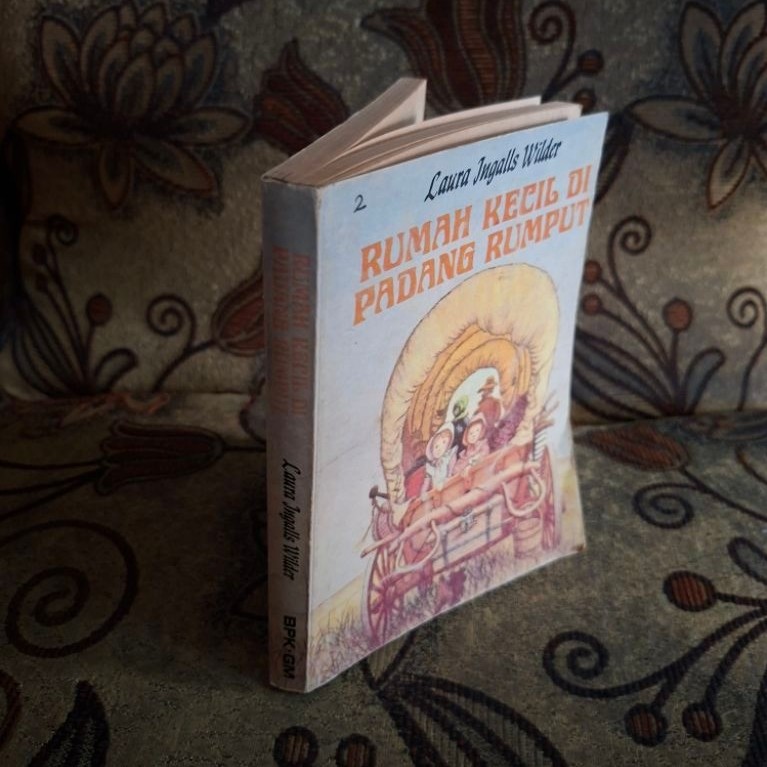 Buku Rumah Kecil Di Padang Rumput
