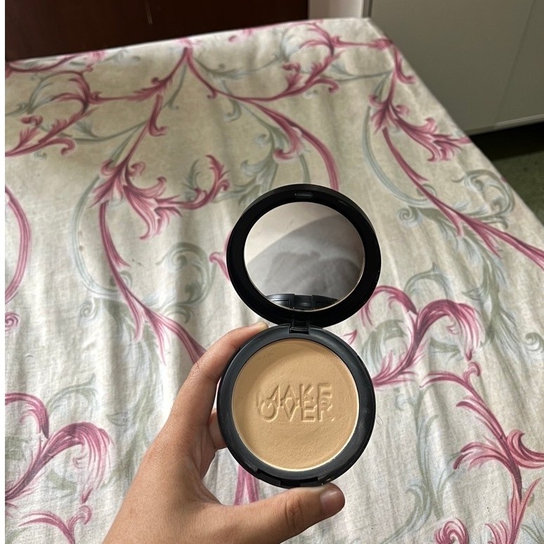 Make Over Powerstay Matte W42 Powder foundation