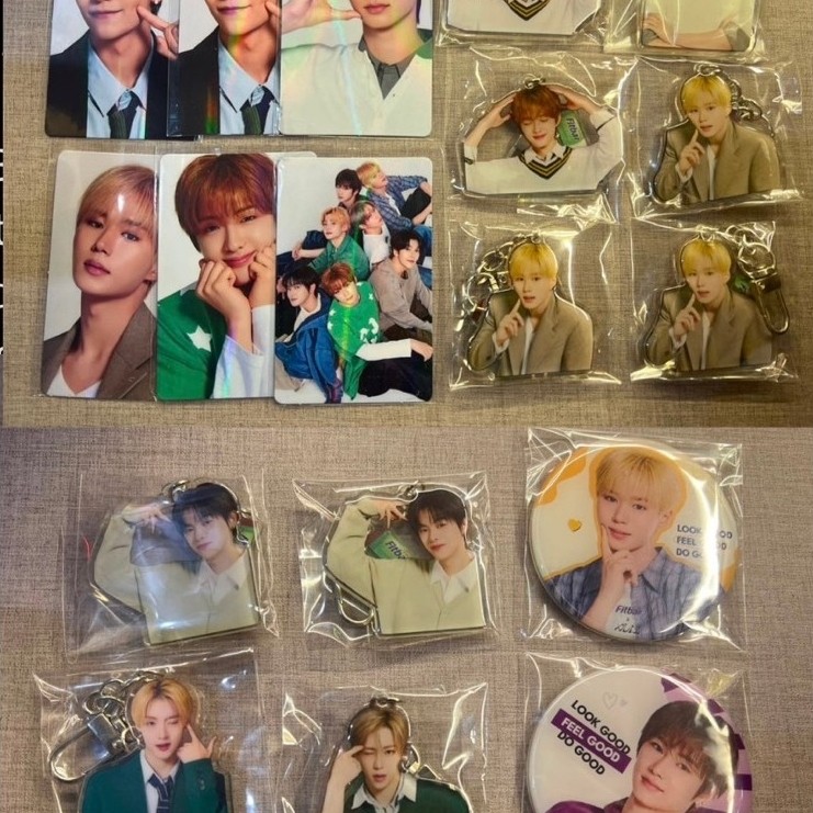 ALPHA DRIVE ONE MERCH x F*TBAR PHOTOCARD MIRROR GANTUNGAN KUNCI