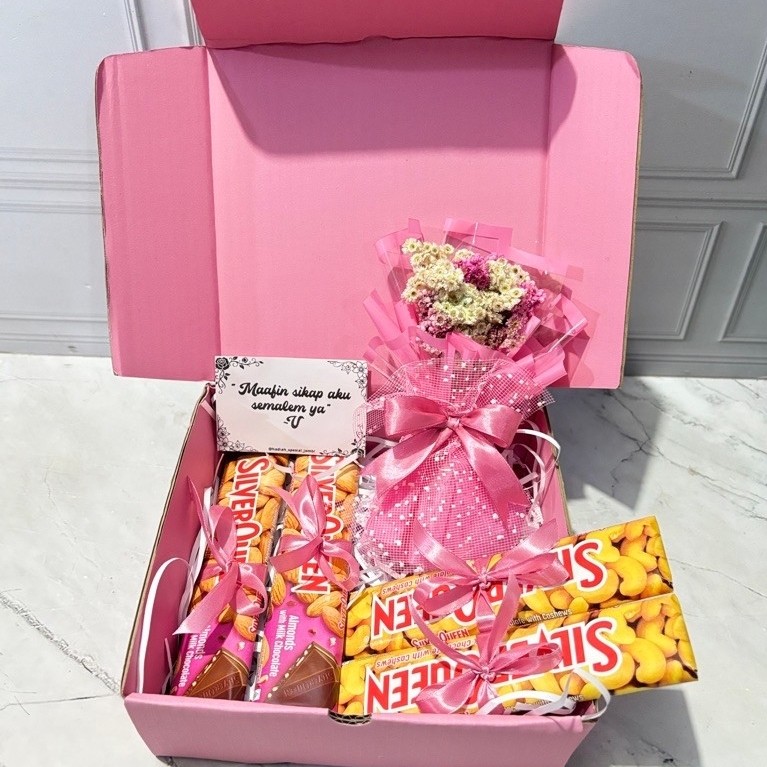 hampers coklat silverqueen kado jambi