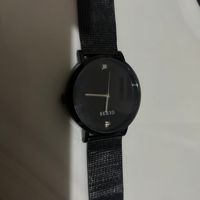 preloved jam guess ori