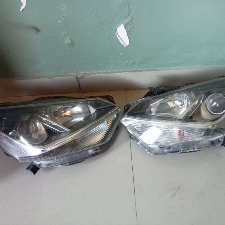 Headlamp Toyota agya Kanan kiri