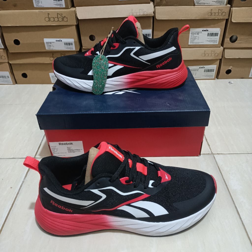 Reebok Verse ( Size : 44     )