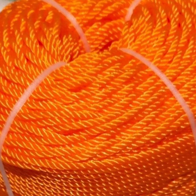 

Tali tambang plastik 6 mm PerRoll - Tambang Plastik ukr 6 mm