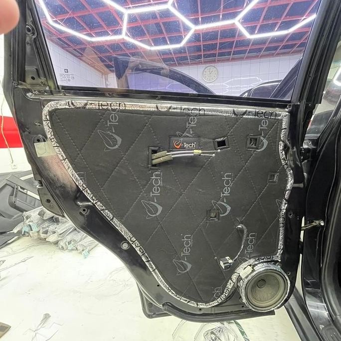 Peredam suara pintu mobil Honda HRV