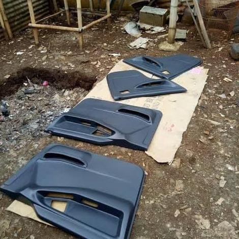 Doortrim Depan Vitara SideKick