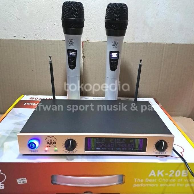 Profesional Wireless Microphone AKG - AK 20 B Dual Microphone System .