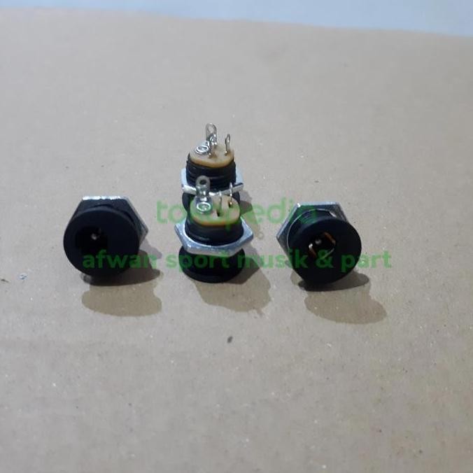 Terminal /Socket Dc Connector 5,5 mm 3pin Female .