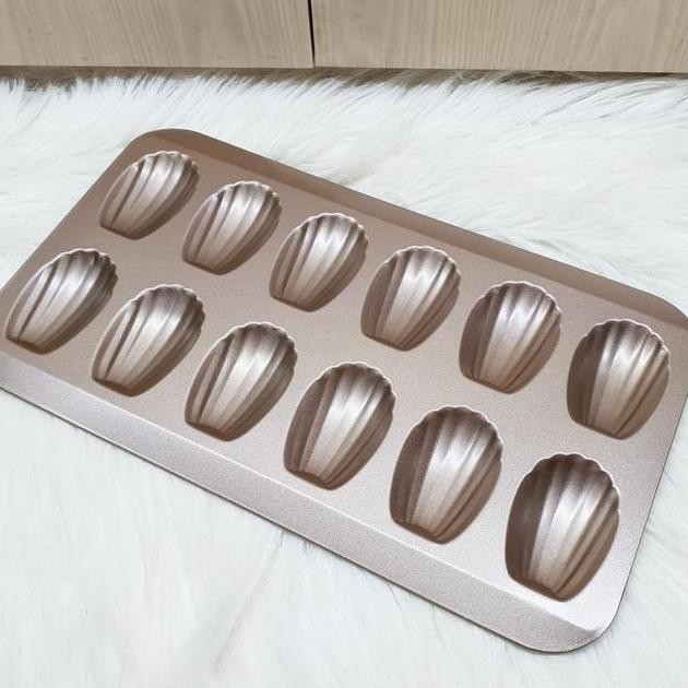 

Loyang Made12 Cups Loyang Kue Kerang Shell Rose Gold