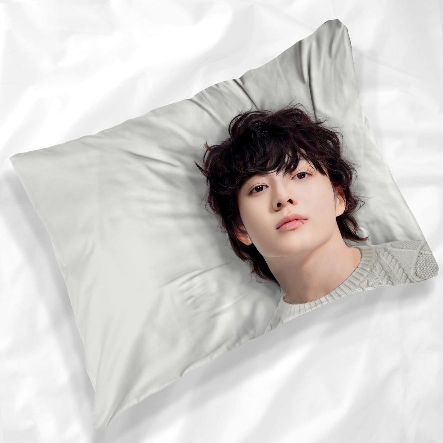 Sarung Bantal Tidur Halu Lukisan Wajah Jungkook Kookie Bts Seven Kpop