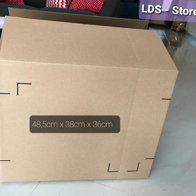 

Kardus besar uk. 48.5cm x 38cm x 36cm untuk pindahan dan lain lain
