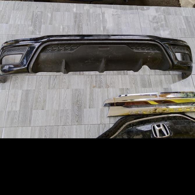bodykit bemper belakang yaris trd 2015 2016 Original