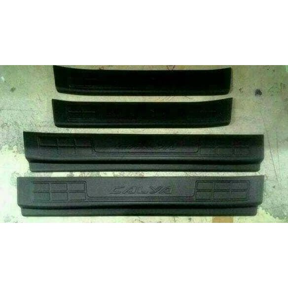 Sillplate Samping Plastik Toyota Calya