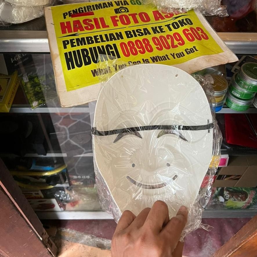 Topeng Money Heist Korea