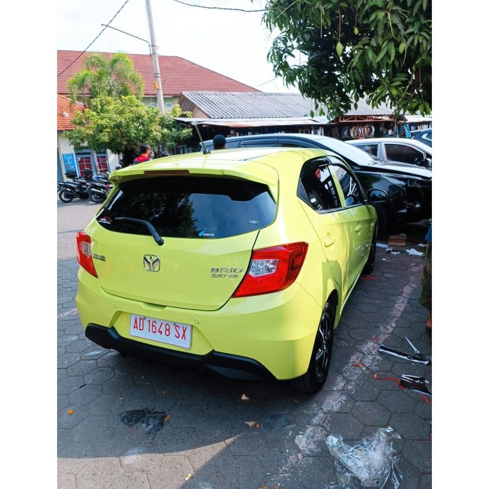 spoiler brio rs /topi belakng brio rs