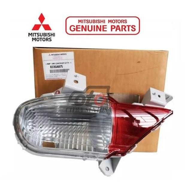 NEW - LAMPU BUMPER BELAKANG KIRI / LAMP UNIT,BACKUP,LH 86A07