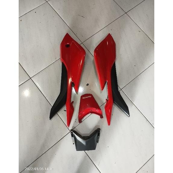 body belakang cbr 150r 150fi k45a cbr 150 lokal mata dua nonled k45 ekor buntut fairing belakang