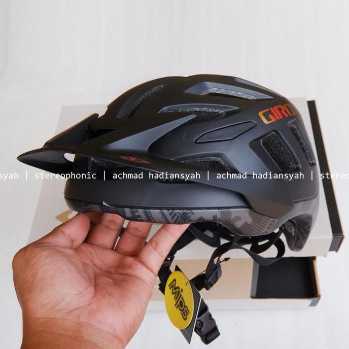 Promo Helm ENDURO Helm AM Helm XC Trail Helm Half Face GiRO Radix Mips Black COD