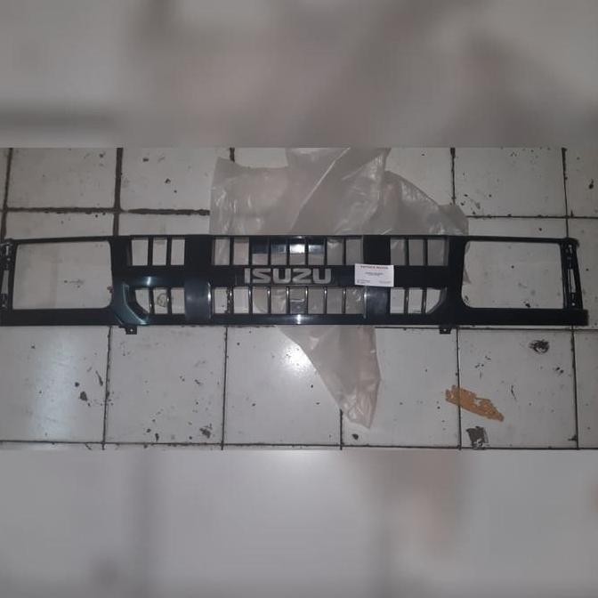 Grill Radiator Isuzu Panther Pick up