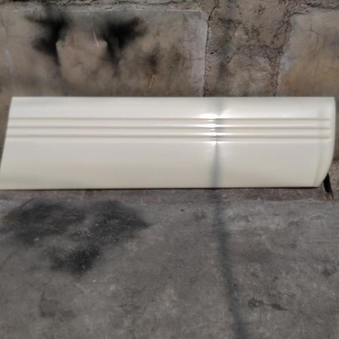 moulding pintu kijang krista depan kanan