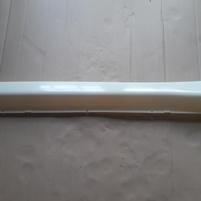 moulding kijang krista dpn kanan