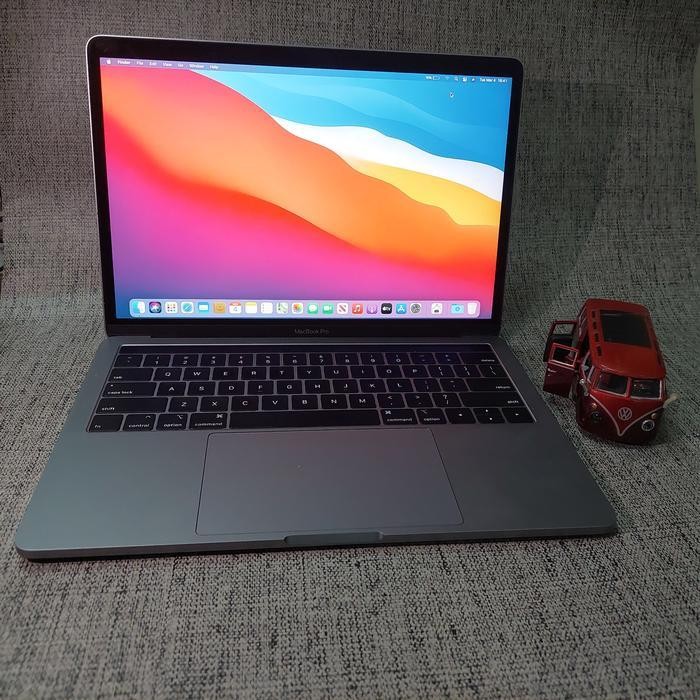 Macbook Pro 2018 13 inch i5 16GB 1TB