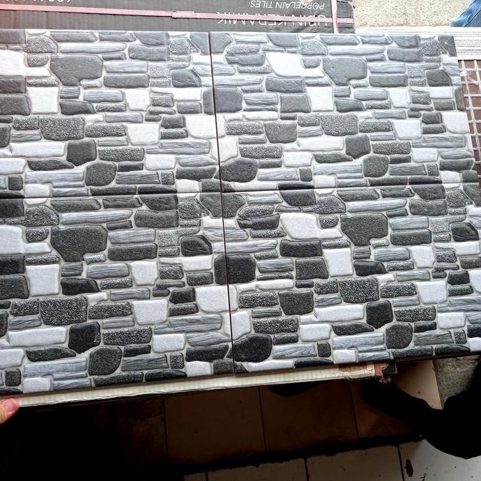 KERAMIK DINDING TAMAN 25X40 MOTIF BATU KAISAR-KERAMIK LANTAI TERAS