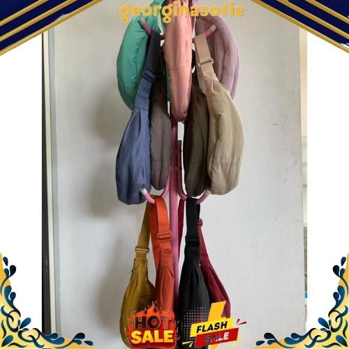 TAS selempang uniqlo Half Moon Waist Bag Grosir