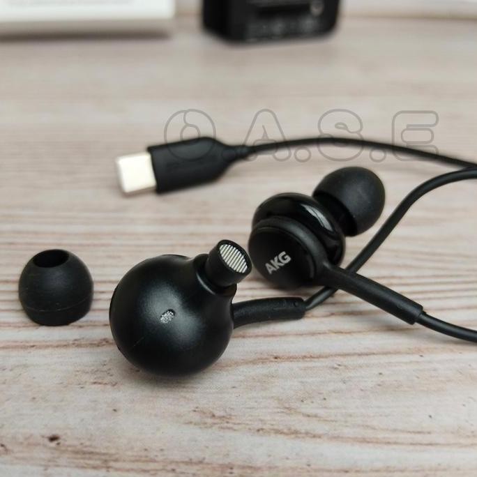 Earphone Samsung Galaxy A53 5G Port Type C Akg Warna Hitam