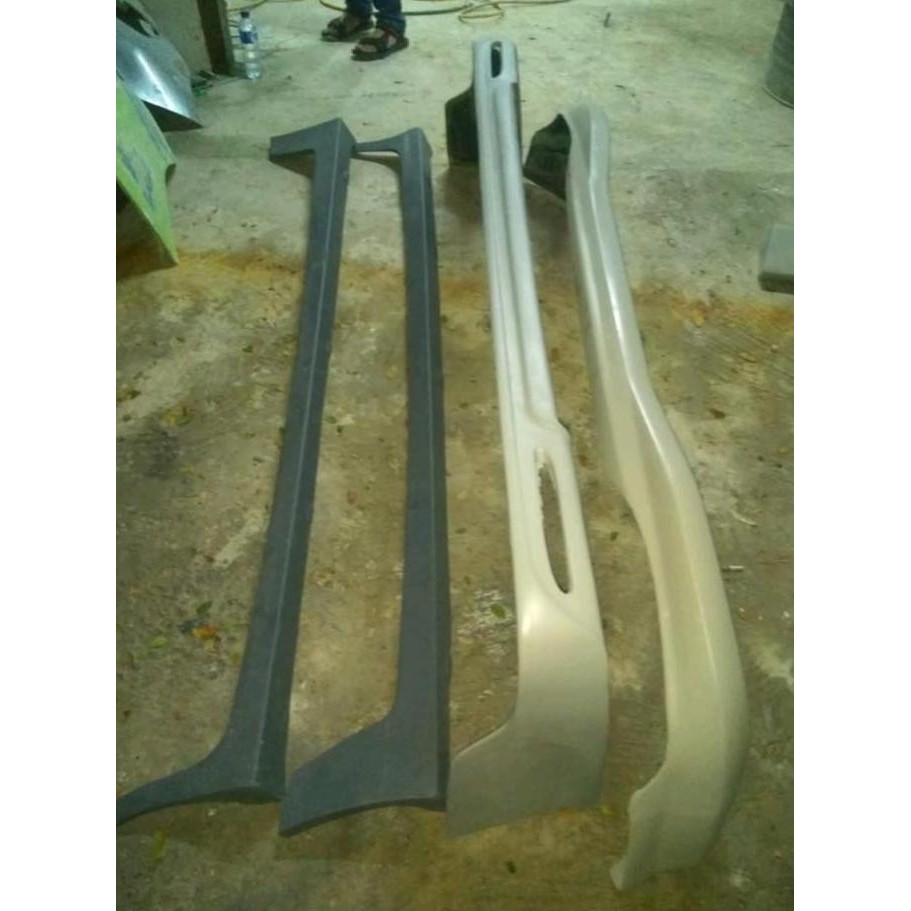 bodykit kijang innova 2010 trd INNOVA 2009 2010 2011 BODY KIT