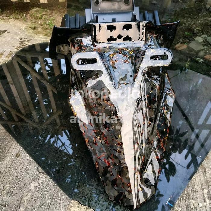 spakbor belakang nmax old carbon forged / spakbor nmax Original